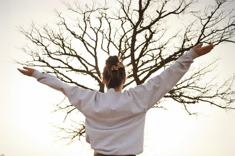 Qigong (pronounced ‘chee-gong’) is an ancient Chinese practice that originated thousands of years ago